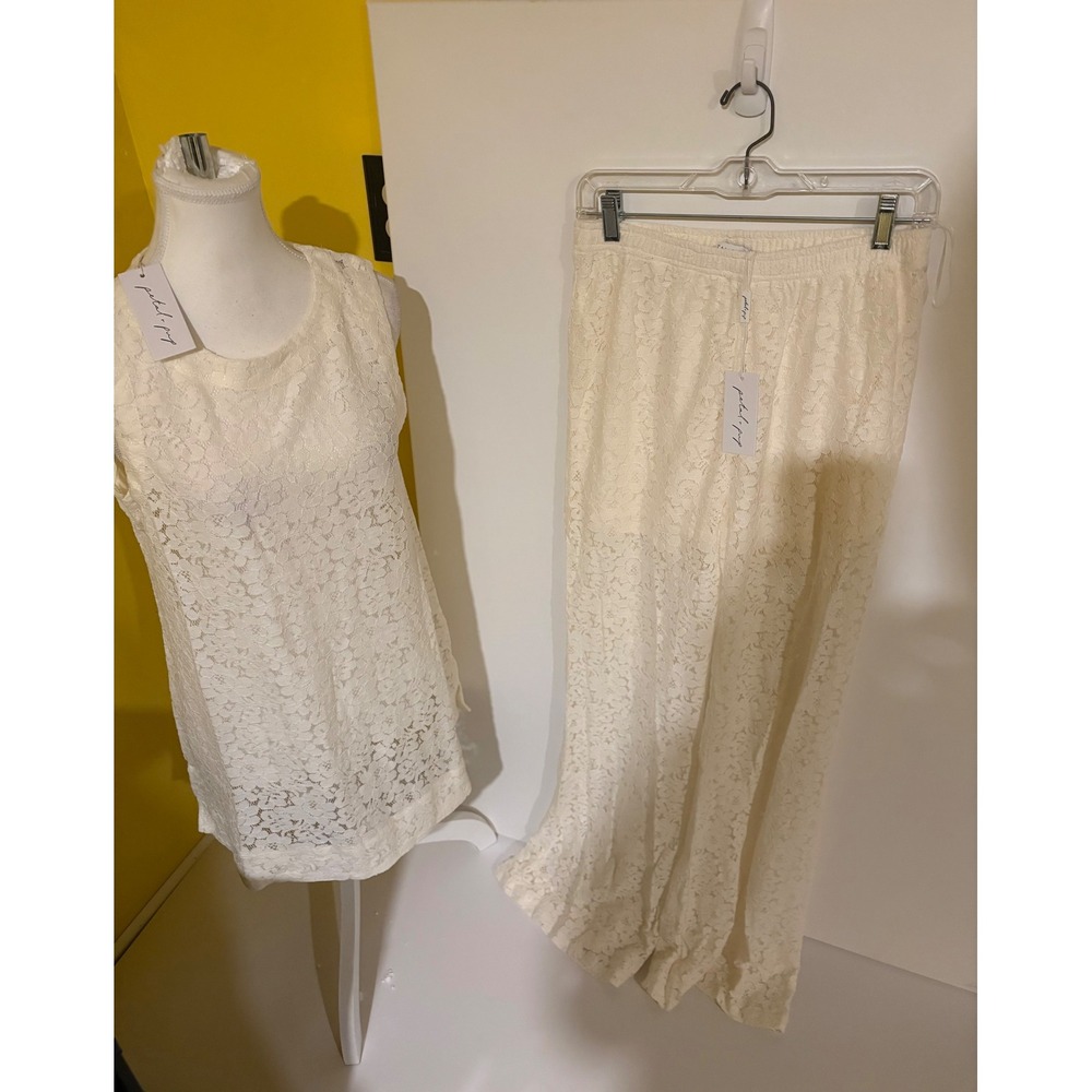 NWT Petal and Pup Sammy Cream Lace 2 Piece Set Top & Wide Leg Pants medium